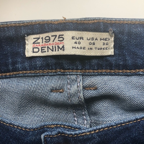 Zara distressed jeans (lower rise) - Picture 6 of 9